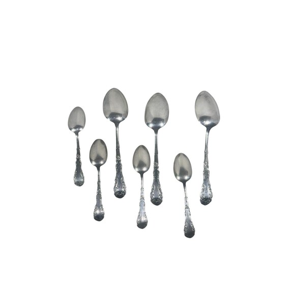 Vintage Rogers Bros XII (3) Serving Spoon & (4) Teaspoon Mixed Lot Of 7 - Picture 7 of 12